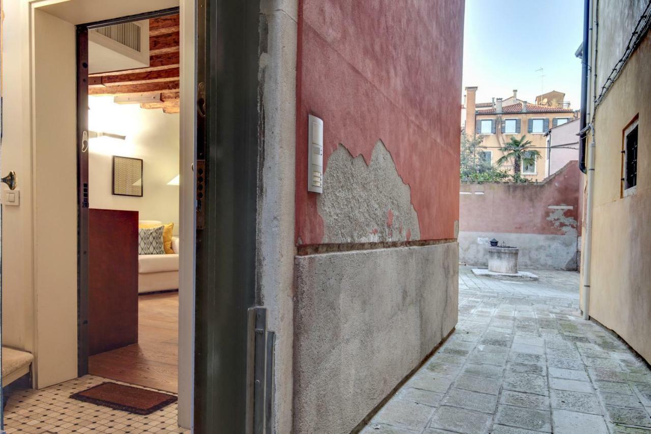 Modern Apartment Venice With Terrace Exterior photo